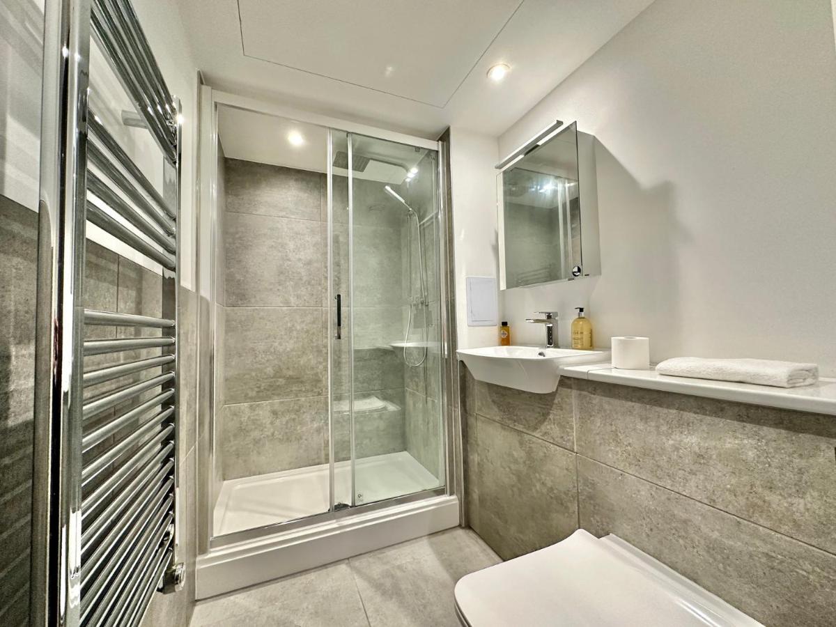 Serviced Apartments Nailsea Экстерьер фото