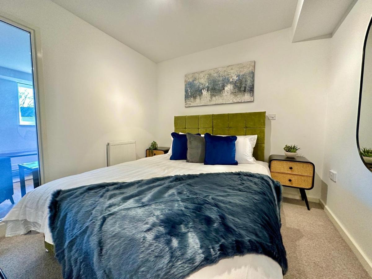 Serviced Apartments Nailsea Экстерьер фото
